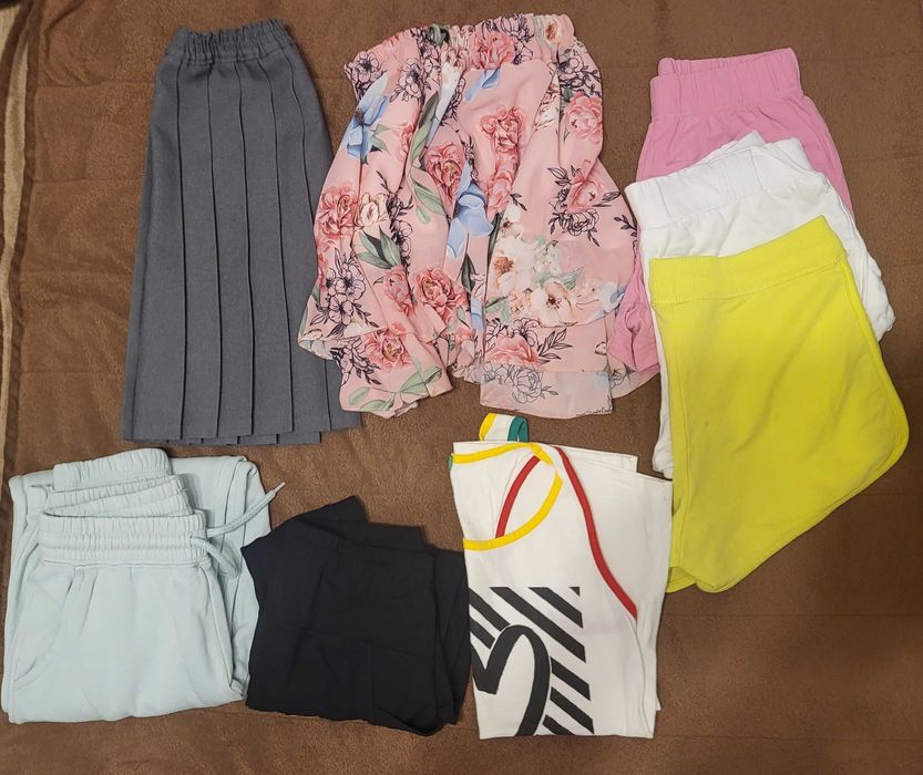 Spodenki, spodnie, spódniczki i bluzeczki