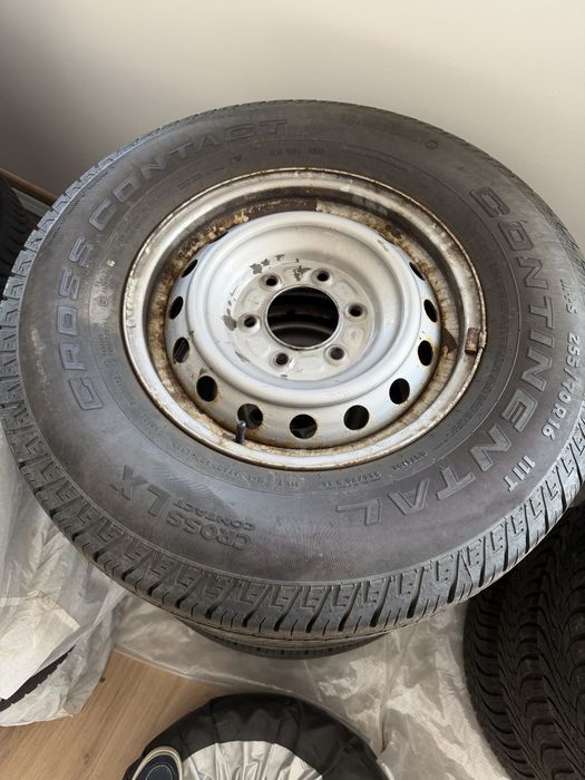 Jantes ferro 16 polegadas com pneus novos 255/70 r16