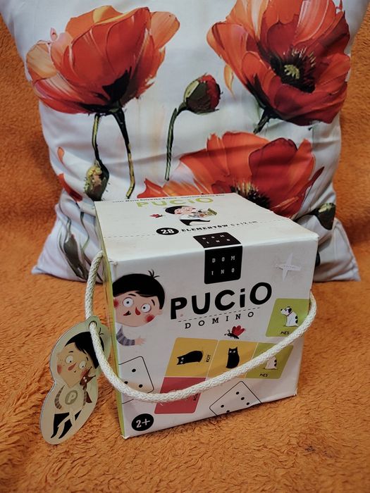 Pucio domino kompletne