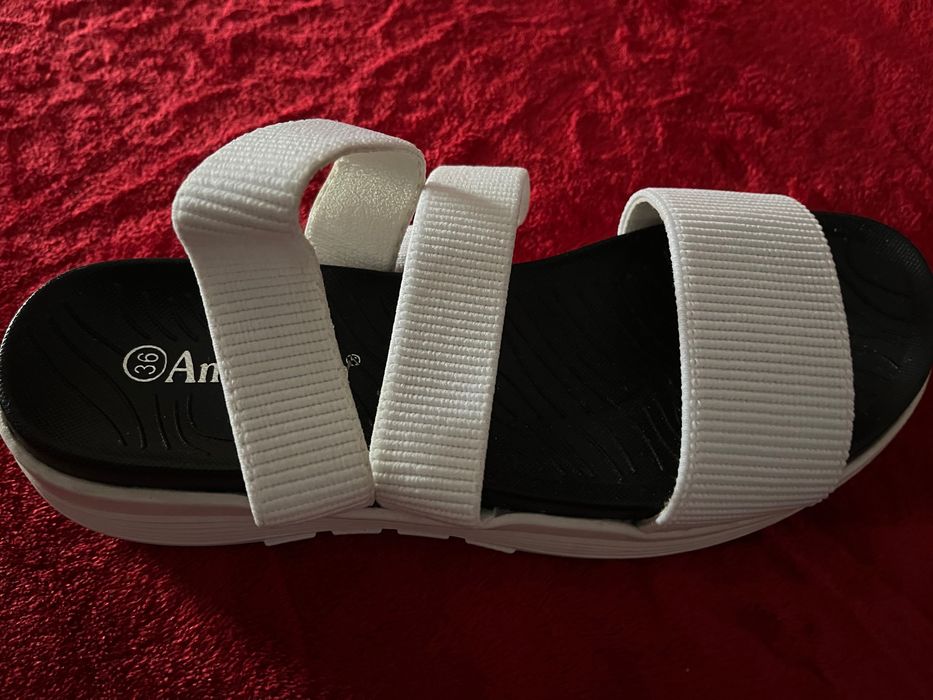 Sandália branca 36 novas