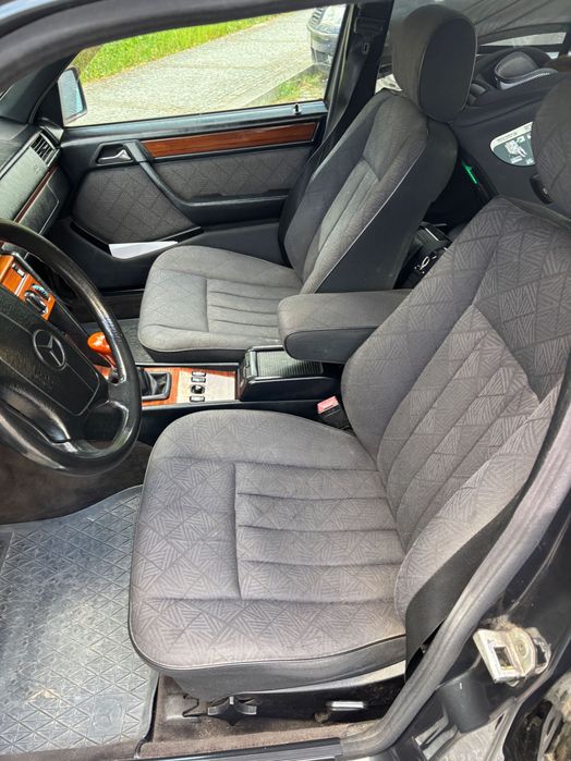 Mercedes E250 Diesel S124