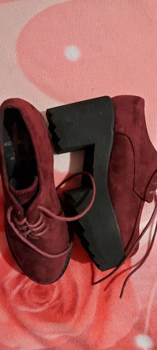 Botas bordeau novas