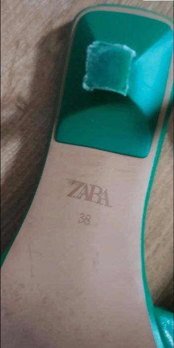 Sandálias Zara confortaveis