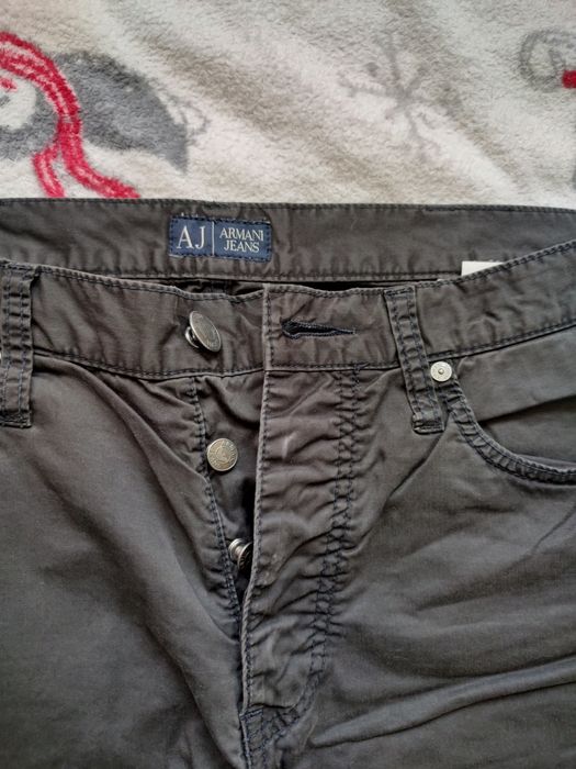 Spodnie Armani jeans.