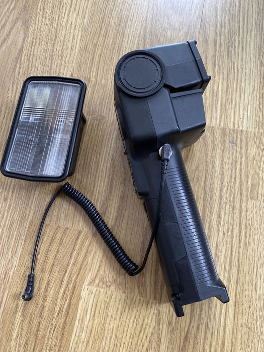 Lampa fotograficzna UNOMAT na aparat