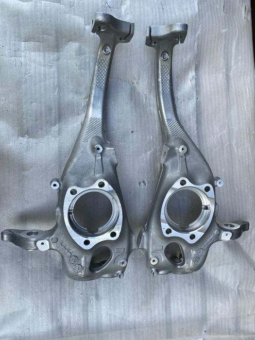 Porsche macan 95b 3.0 поворотный кулак цапфа