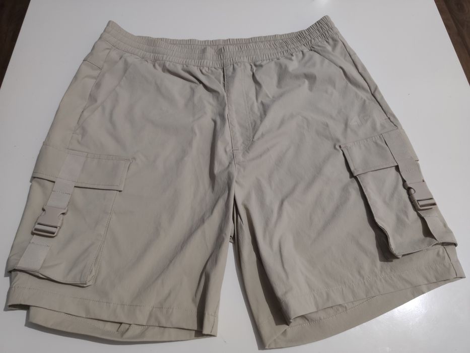 Spodenki casual cargo męskie 4F rozmiar L