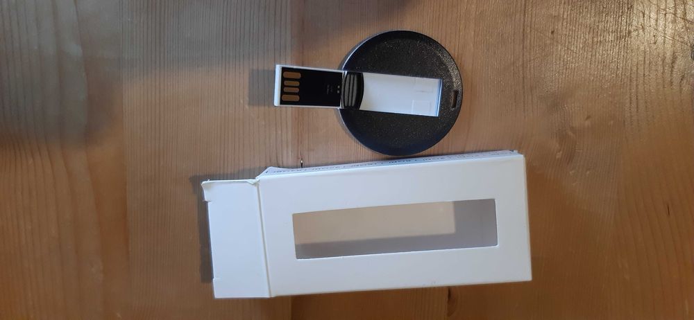 nieużywany pen drive 4 gb i love płock, kieszonkowy