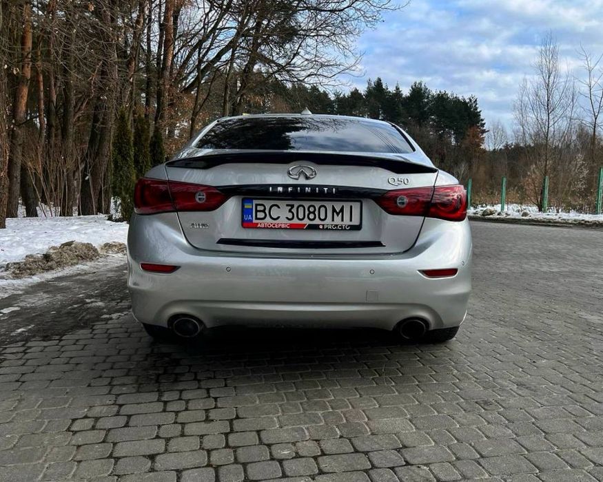 Infiniti Q50 3.5hydrid кращий седан в класі на найкращому двигуні