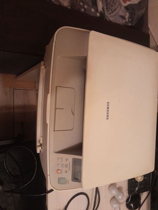 Продам то что на фото Samsung scx-4100