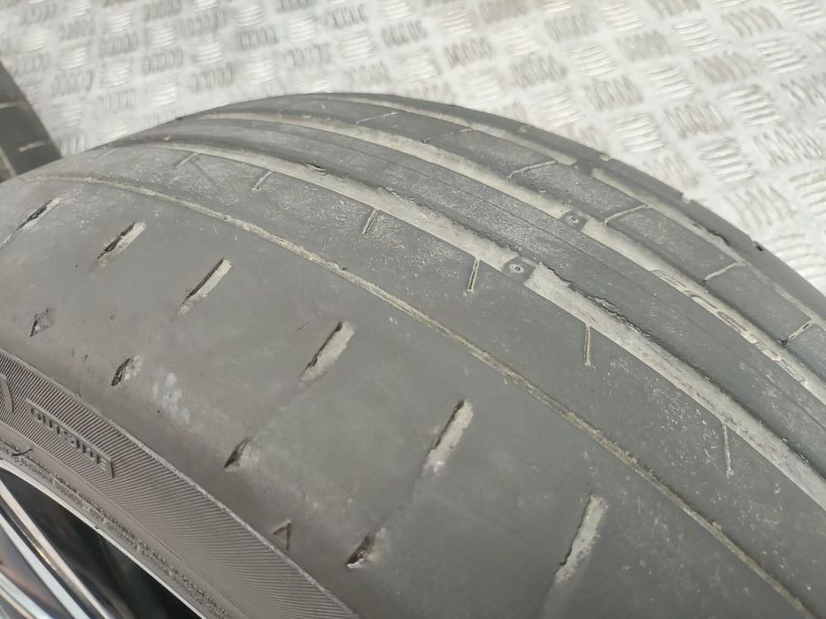 Conjunto de jantes 18 Matrix Jaguar XE X760 7,5J ET46 5x108 Original