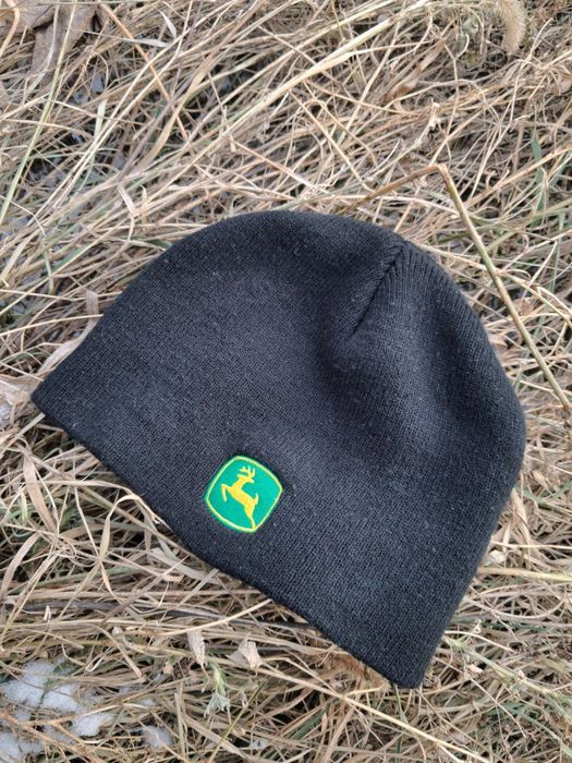 Чорна шапка. Демісезон. Недорого