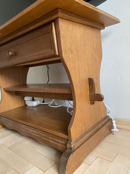 Тумба дубовая маленькая под TV