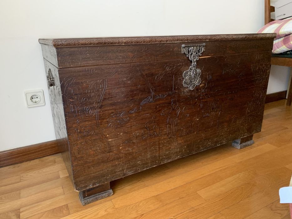 Arca/Baú  em bom estado