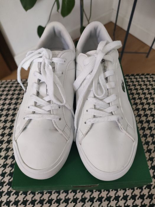 Białe buty Lacoste r. 35