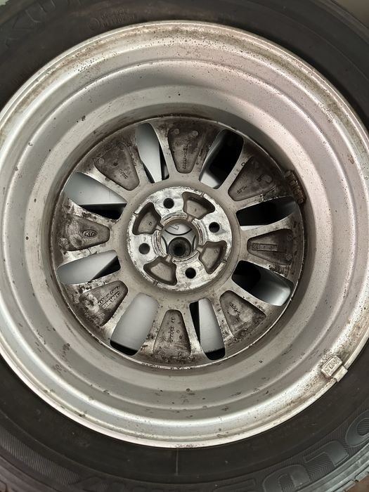 Диск R15 + KUMHO solus kh17 185/65 Шина на Kia Rio