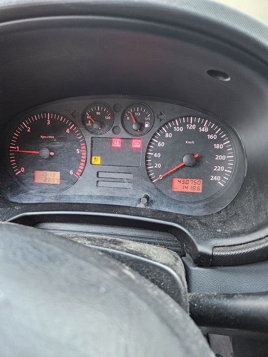 Seat Toledo 2.  1.9 TDI Diesel 110KM