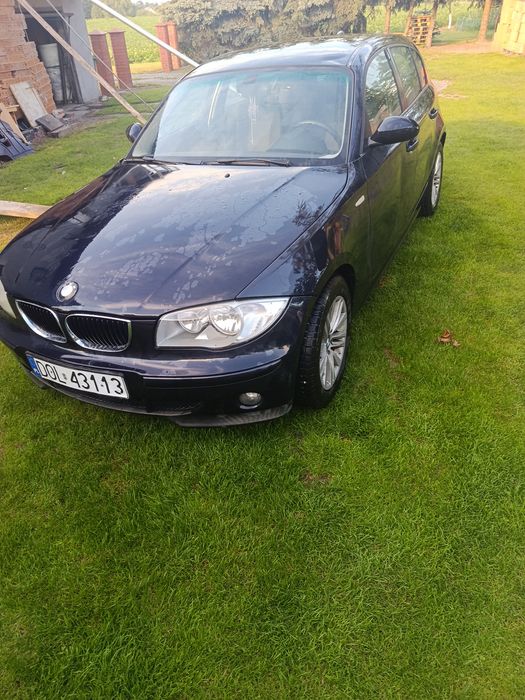 BMW seria E 87 czarny 5drzwi