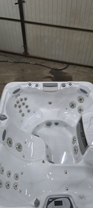 Jacuzzi ogrodowe Sundance Marin