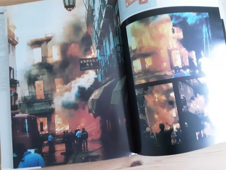 Hélder Ferreira, António Azevedo - Armazéns do Chiado, 100 Anos