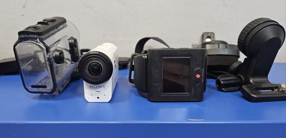 Екшн-камера Sony HDR-AS3000 — повний комплект