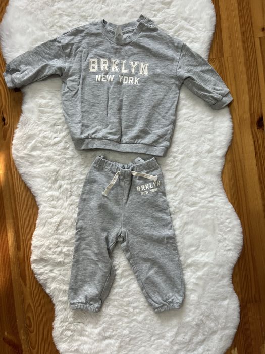 Костюм легкий фірми H&M 86 розмір