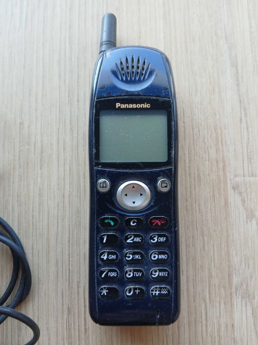 Telefon Panasonic EB-GD50 z ładowarką