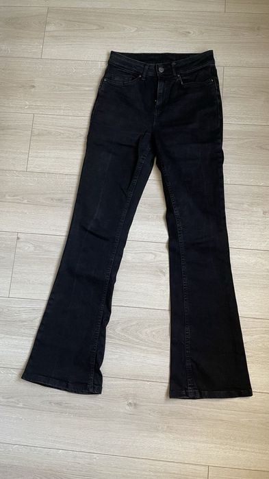 Джинси чорні кльош 36-38