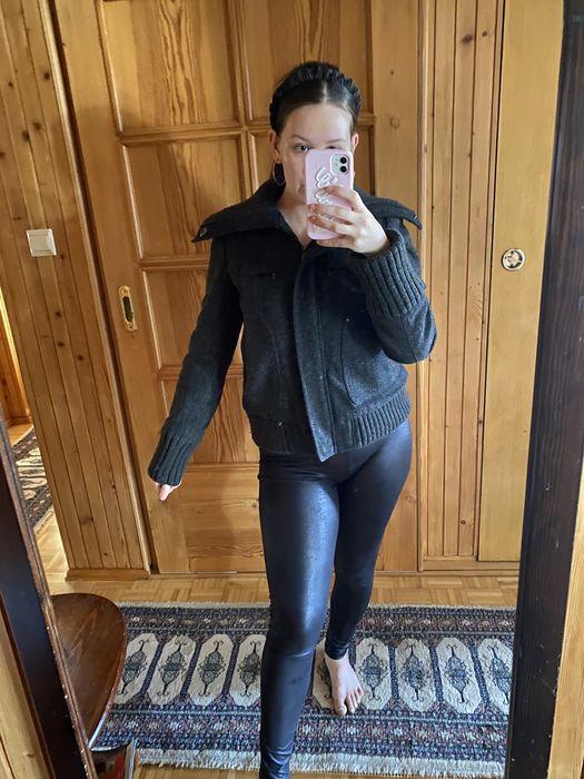 Kurtka szara autograf