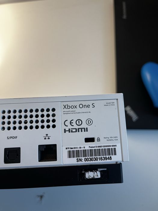 Xbox one s 1tb.