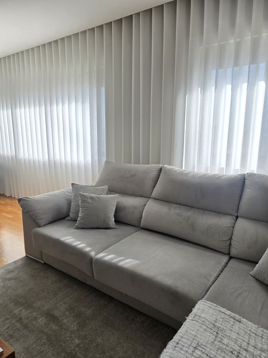 Sofá com chaise longue