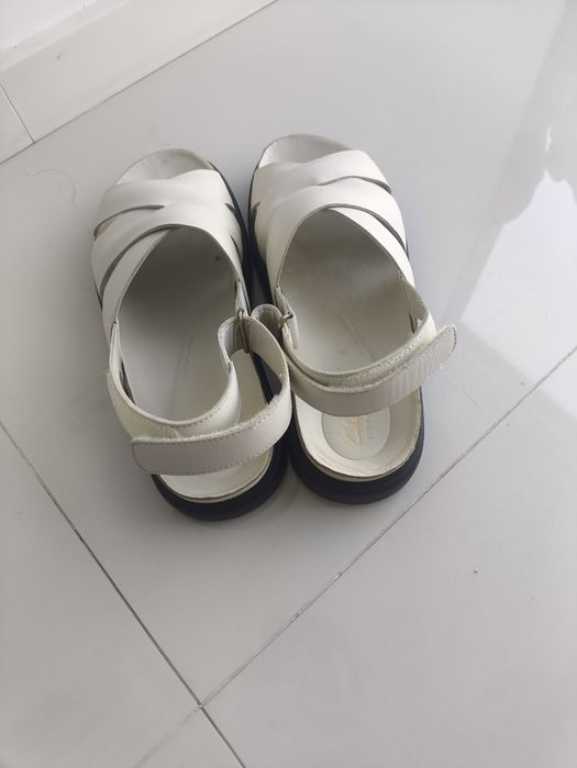 Sandálias de senhora da Clarks tamanho 37