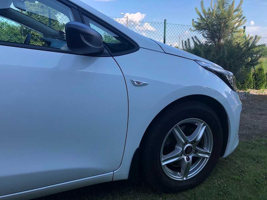 KIA Ceed 1.4 100 KM Benzyna Salon Polska