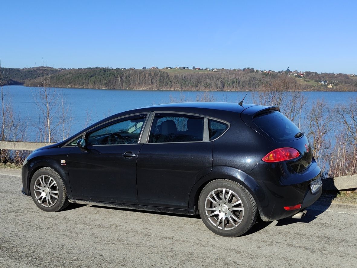 seat leon 2 w Twojej okolicy? Sprawdź kategorię Samochody osobowe