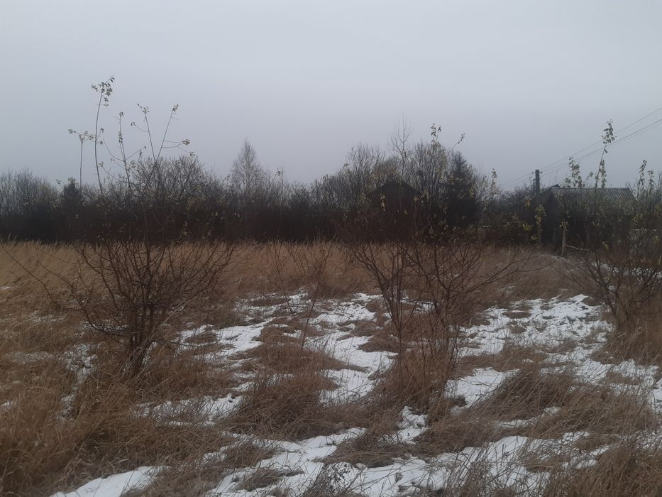 Продається земельна ділянка  напроти автобазару.