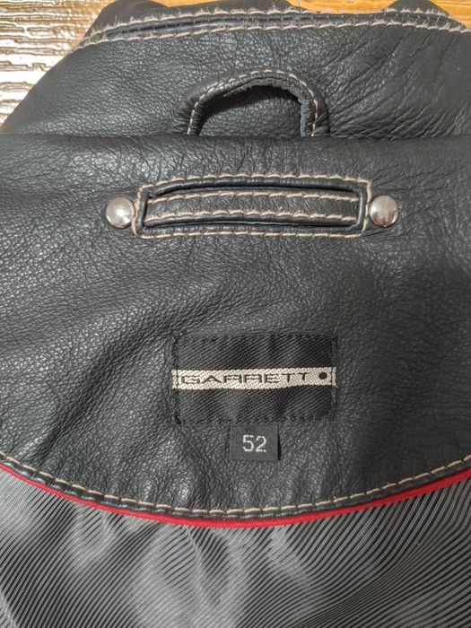 Куртка шкіряна б/у.