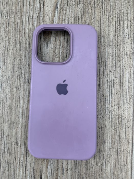 Продам чехлы на Iphone 15 pro