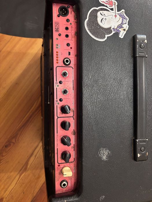 Amp Baixo TC Electronic BG250