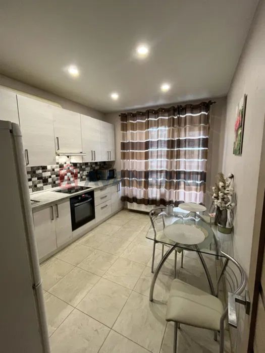 Продаж 1-к квартири ЖК «Варшавський Мікрорайон»