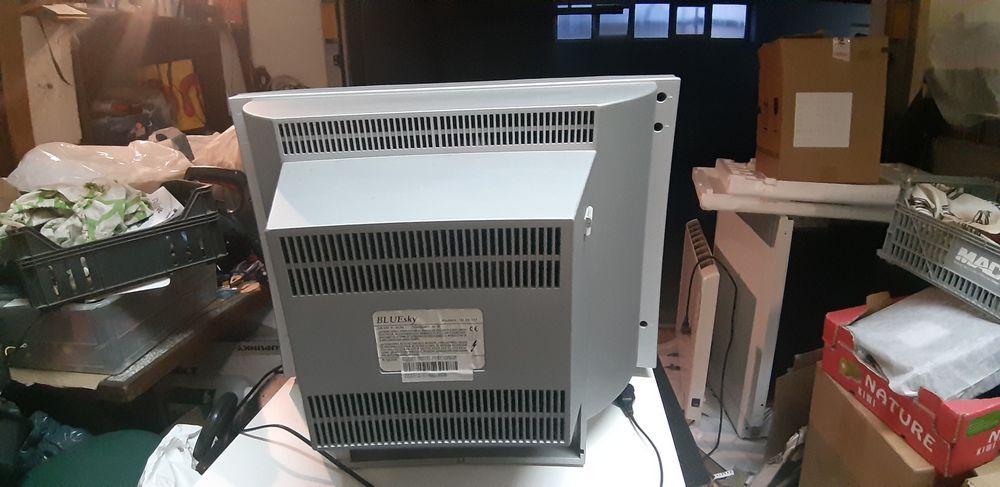 Sete TVs a funcionar bem