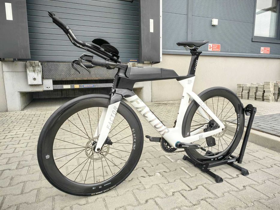 Rower FACTOR SLiCK Shadow White r.54