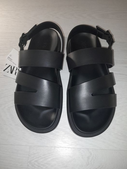 Новые сандалии Zara 40р.