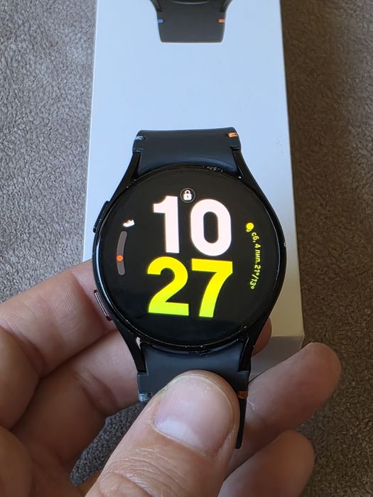 Смарт-годинник Galaxy Watch FE