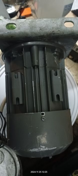 Silnik elektryczny  3f
