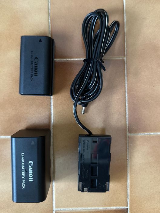 Canon DM-XM1 Professional Mini DV Camcorder