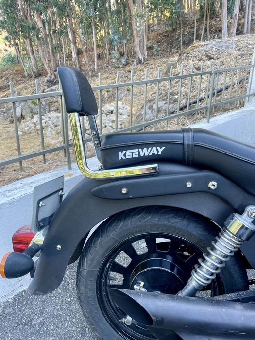 Keeway Superlight 125