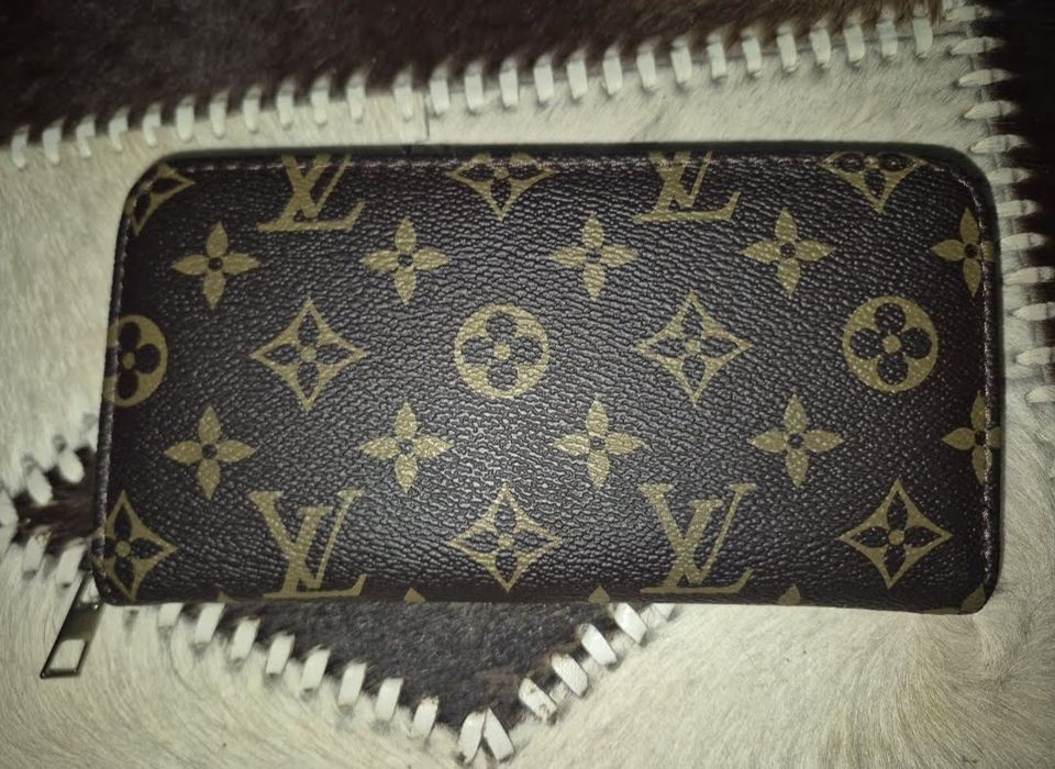 Новый кошелек Louis Vuitton