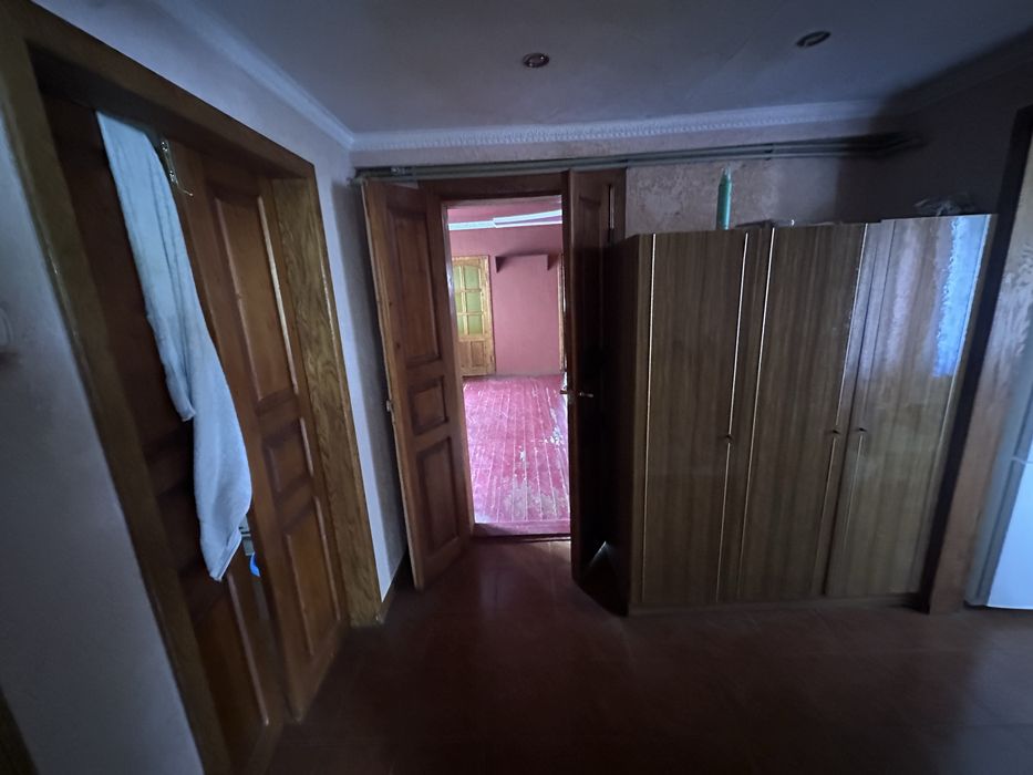 Продаю хозяйский дом