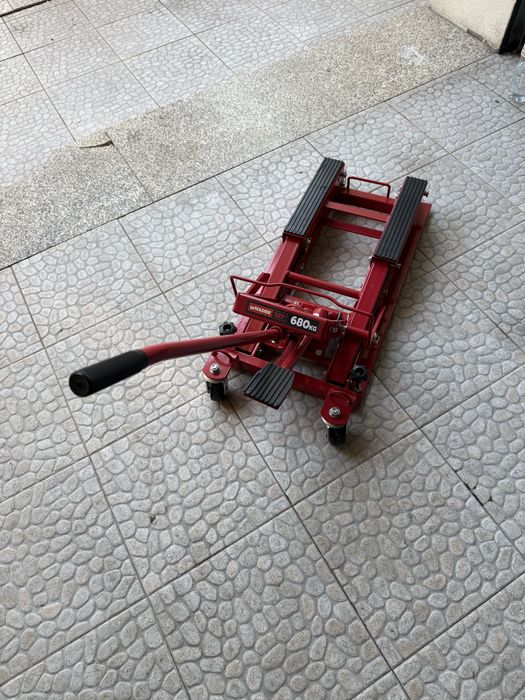 Elevador para motas Mader 680 kg
