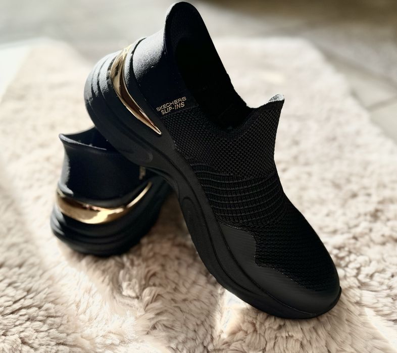 Продам нові сліпони Skechers 36 розміру